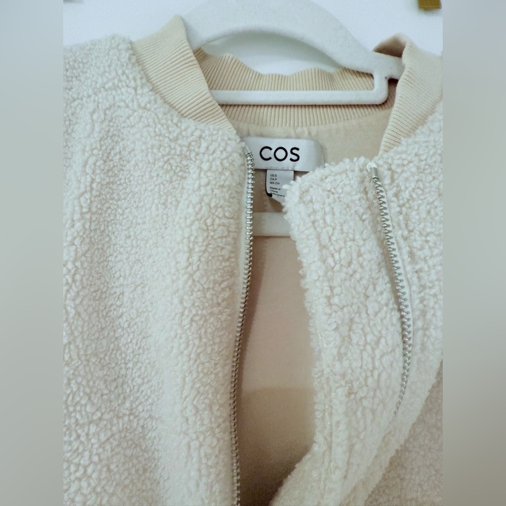 COS Off-White Teddy Sherpa Bomber Jacket - Picture 3 of 3